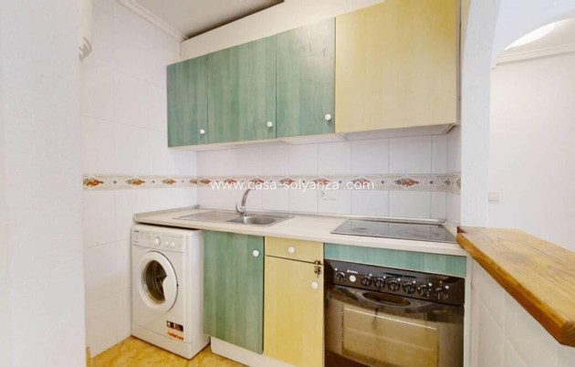 Reventa - Apartamento / piso - Torrevieja - Center