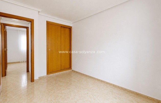 Reventa - Apartamento / piso - Torrevieja - Center