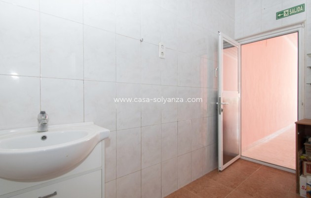 Resale - Commercial Property - Torrevieja - La Mata