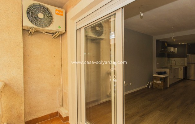 Resale - Apartment / flat - Torrevieja - La Mata
