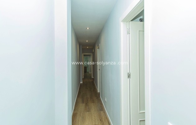 Resale - Apartment / flat - Torrevieja - La Mata