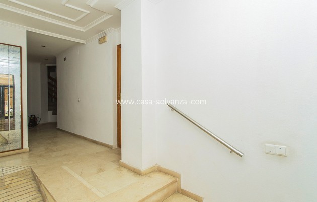 Resale - Apartment / flat - Torrevieja - La Mata