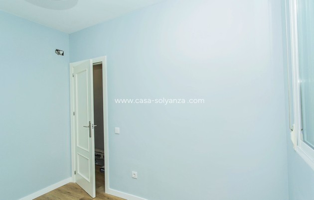Resale - Apartment / flat - Torrevieja - La Mata
