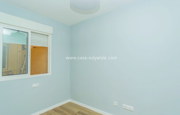 Resale - Apartment / flat - Torrevieja - La Mata