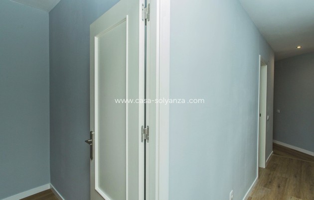 Resale - Apartment / flat - Torrevieja - La Mata