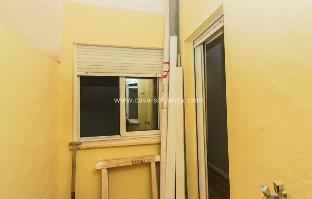Resale - Apartment / flat - Torrevieja - La Mata
