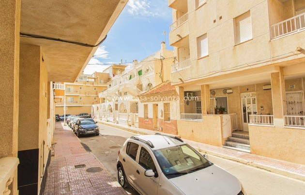 Resale - Apartment / flat - Torrevieja - La Mata