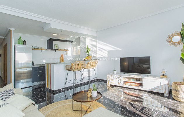Resale - Apartment / flat - Torrevieja - La Mata