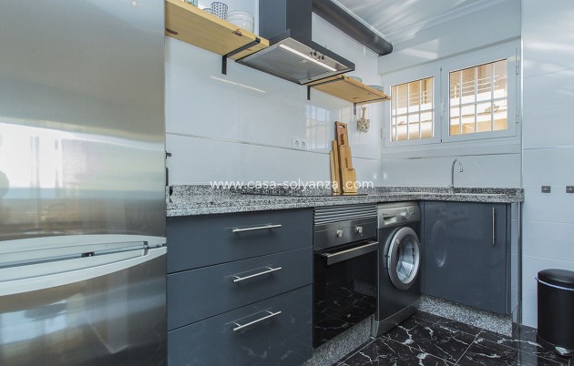 Resale - Apartment / flat - Torrevieja - La Mata