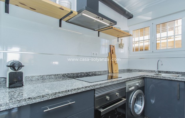 Resale - Apartment / flat - Torrevieja - La Mata