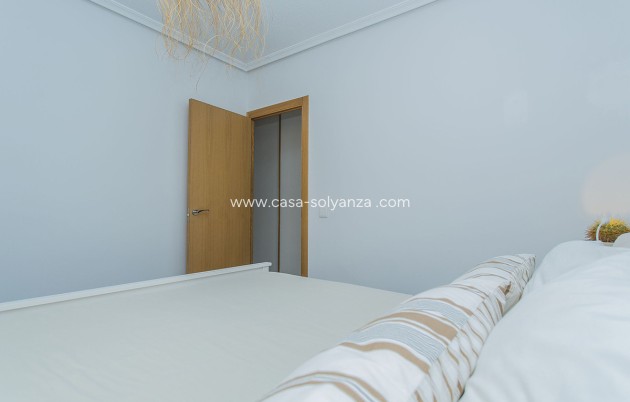 Resale - Apartment / flat - Torrevieja - La Mata