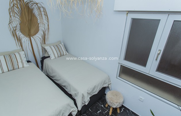 Resale - Apartment / flat - Torrevieja - La Mata