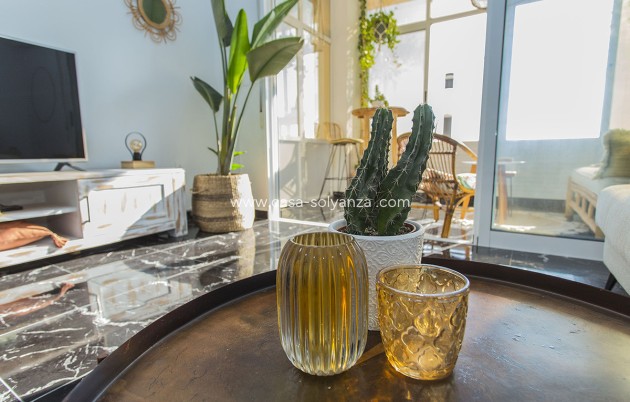 Resale - Apartment / flat - Torrevieja - La Mata