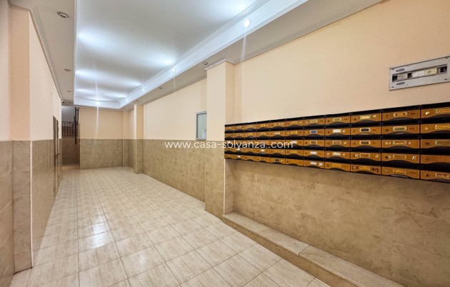 Reventa - Apartamento / piso - Torrevieja - Torrevieja Centro