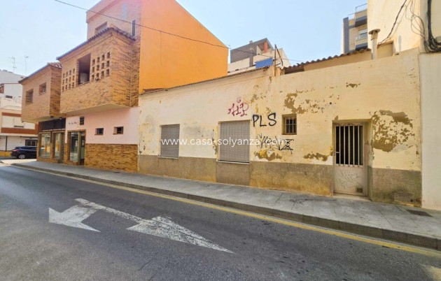Resale - Townhouse - Torrevieja - Torrevieja Centro