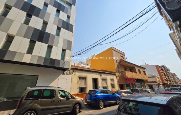 Resale - Townhouse - Torrevieja - Torrevieja Centro