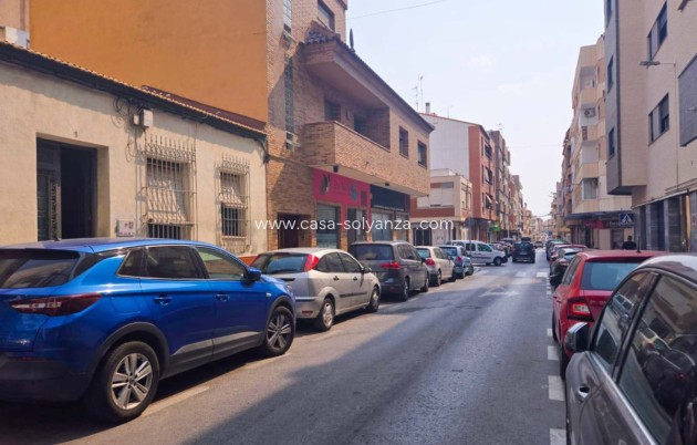 Resale - Townhouse - Torrevieja - Torrevieja Centro