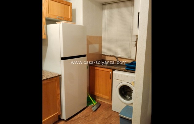 Resale - Apartment / flat - Torrevieja - Torrevieja Centro
