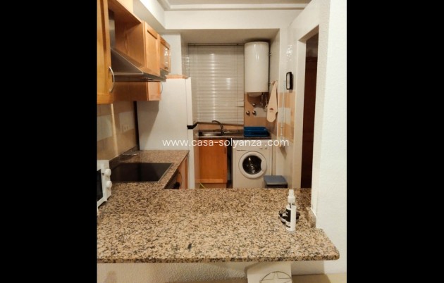 Resale - Apartment / flat - Torrevieja - Torrevieja Centro