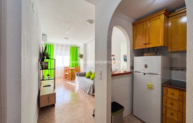 Resale - Apartment / flat - Torrevieja - Torrevieja Centro