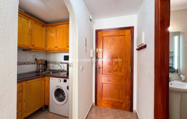 Resale - Apartment / flat - Torrevieja - Torrevieja Centro