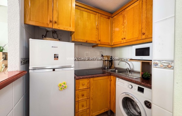 Resale - Apartment / flat - Torrevieja - Torrevieja Centro