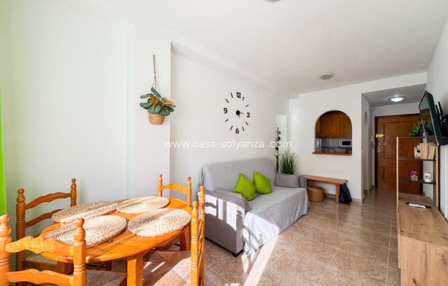 Resale - Apartment / flat - Torrevieja - Torrevieja Centro
