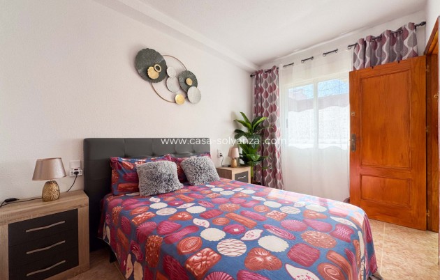 Resale - Apartment / flat - Torrevieja - Torrevieja Centro