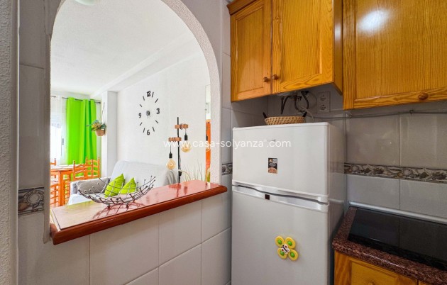Resale - Apartment / flat - Torrevieja - Torrevieja Centro