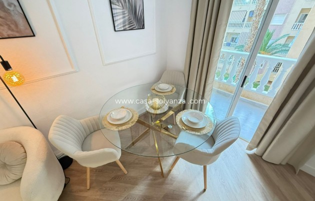 Resale - Apartment / flat - Alicante City - Parque de las Naciones