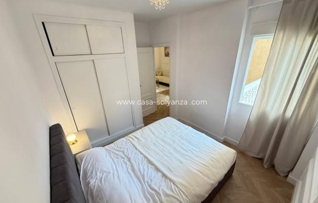 Resale - Apartment / flat - Alicante City - Parque de las Naciones