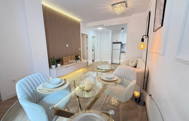 Resale - Apartment / flat - Alicante City - Parque de las Naciones