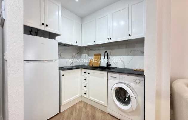 Resale - Apartment / flat - Alicante City - Parque de las Naciones