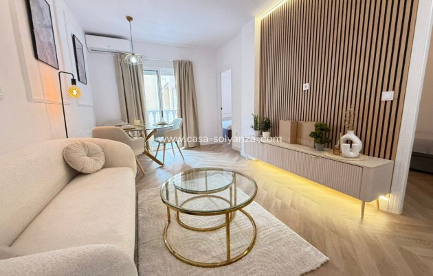 Resale - Apartment / flat - Alicante City - Parque de las Naciones
