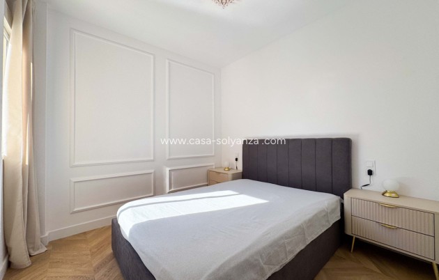 Resale - Apartment / flat - Alicante City - Parque de las Naciones