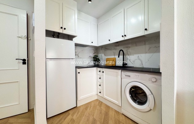 Resale - Apartment / flat - Alicante City - Parque de las Naciones