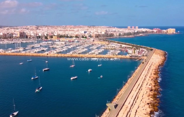 Resale - Apartment / flat - Alicante City - Parque de las Naciones