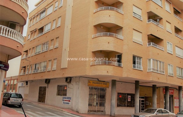 Resale - Apartment / flat - Torrevieja - La Mata