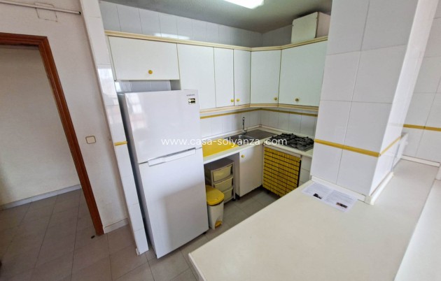 Resale - Apartment / flat - Torrevieja - Torrevieja Centro
