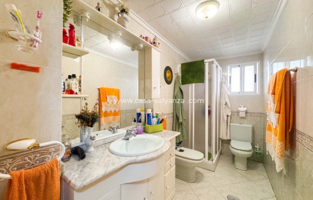 Resale - Apartment / flat - Torrevieja - La Mata