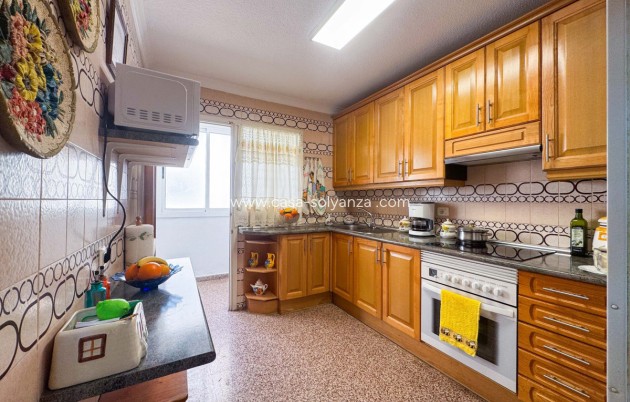 Resale - Apartment / flat - Torrevieja - La Mata