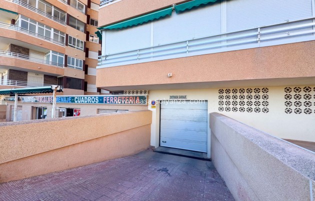 Resale - Apartment / flat - Torrevieja - La Mata