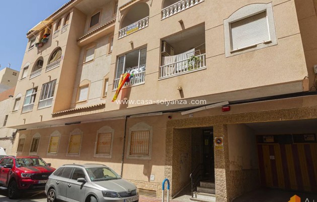 Resale - Apartment / flat - Torrevieja - Torrevieja Centro