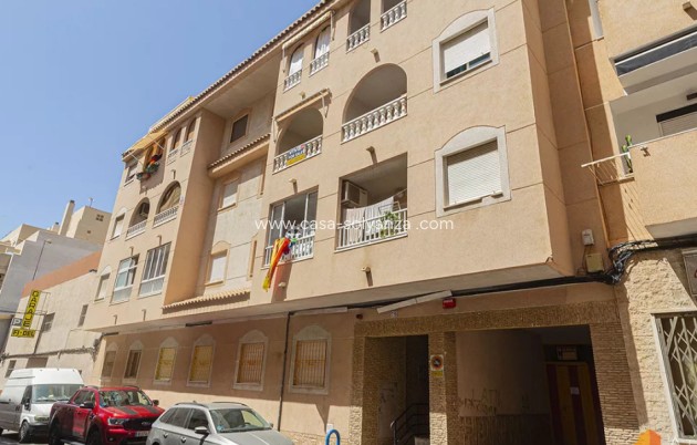 Resale - Apartment / flat - Torrevieja - Torrevieja Centro