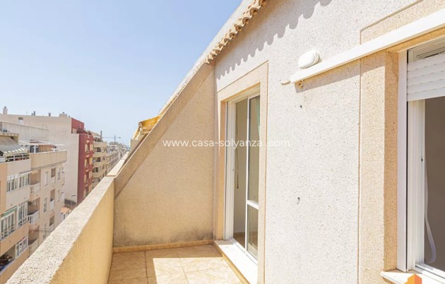 Resale - Apartment / flat - Torrevieja - Torrevieja Centro