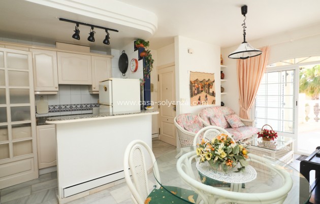 Resale - Apartment / flat - Torrevieja - Playa de los Locos