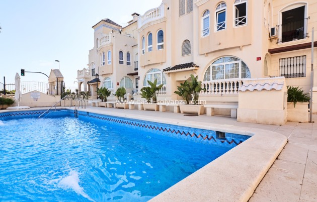 Resale - Apartment / flat - Torrevieja - Playa de los Locos