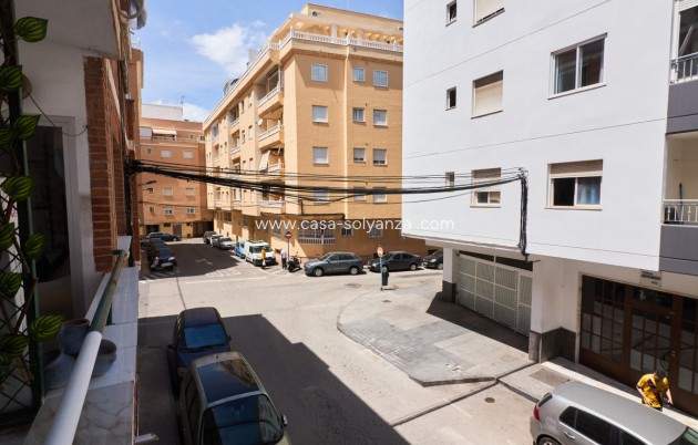 Resale - Apartment / flat - Torrevieja - Torrevieja Centro