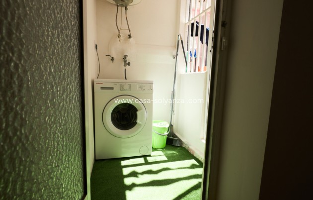 Resale - Apartment / flat - Torrevieja - Torrevieja Centro