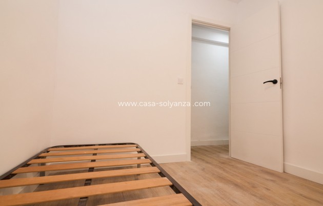 Resale - Apartment / flat - Torrevieja - Torrevieja Centro